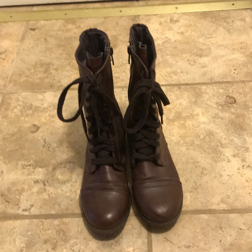 Brown leather Boots